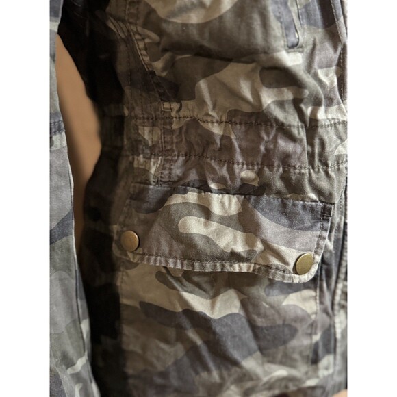 Love Tree Jacket Womens Size M Green ARMY Camo Military Jacket Utility - Picture 6 of 16